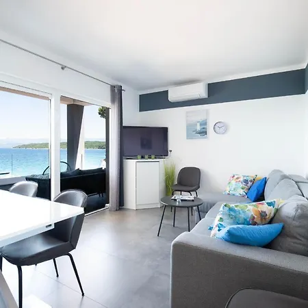 Sunset Sea Apartment Njivice