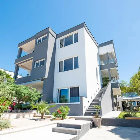 Sunset Sea Apartment
